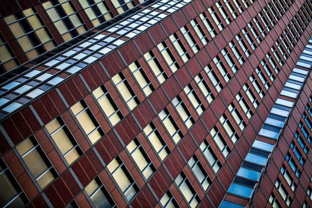 gifford roth huge business tower building img.jpg